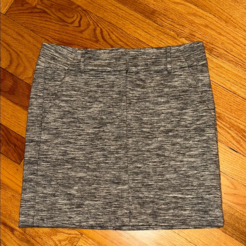 LOFT Charcoal Heather Short Skirt